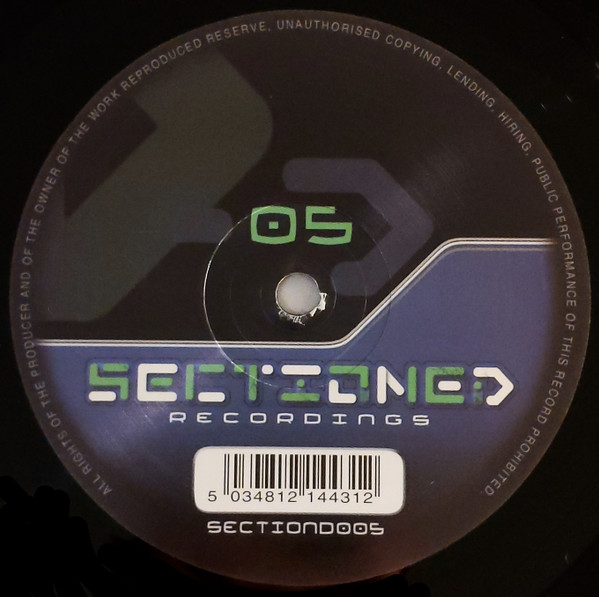 J K Walker - Equinox | Sectioned Recordings (SECTIOND005) - 2