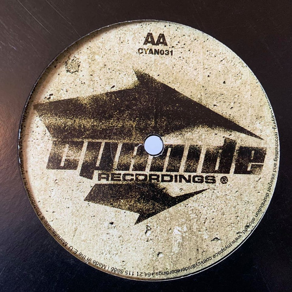 Various - Oddball / 3 Of A Kind | Cyanide Recordings (CYAN031) - 2 Various - Oddball / 3 Of A Kind | Cyanide Recordings (CYAN031) - 2