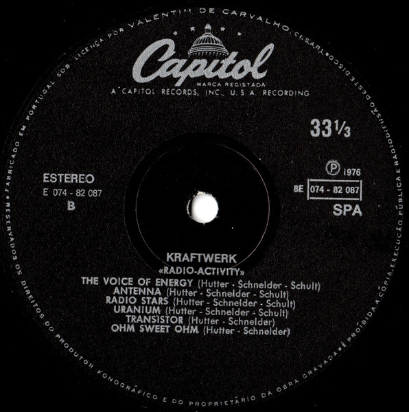 Kraftwerk - Radio-Activity | Capitol Records (8E 074 82087) - 4