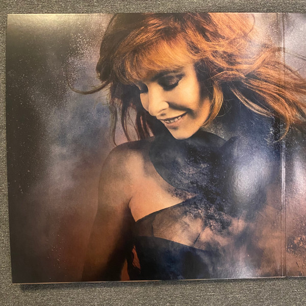 Mylène Farmer - Interstellaires | Stuffed Monkey (19802825781) - 3 Mylène Farmer - Interstellaires | Stuffed Monkey (19802825781) - 3
