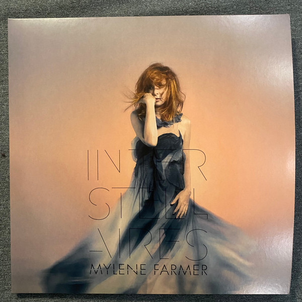 Mylène Farmer - Interstellaires | Stuffed Monkey (19802825781) - main Mylène Farmer - Interstellaires | Stuffed Monkey (19802825781) - main