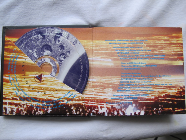 Pink Floyd - Pulse | EMI (7243 8 32701 2 5) - 4