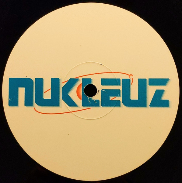 Nick Sentience & Ed Real - Easy On The Cut | Nukleuz (NUKP 0202) - 3