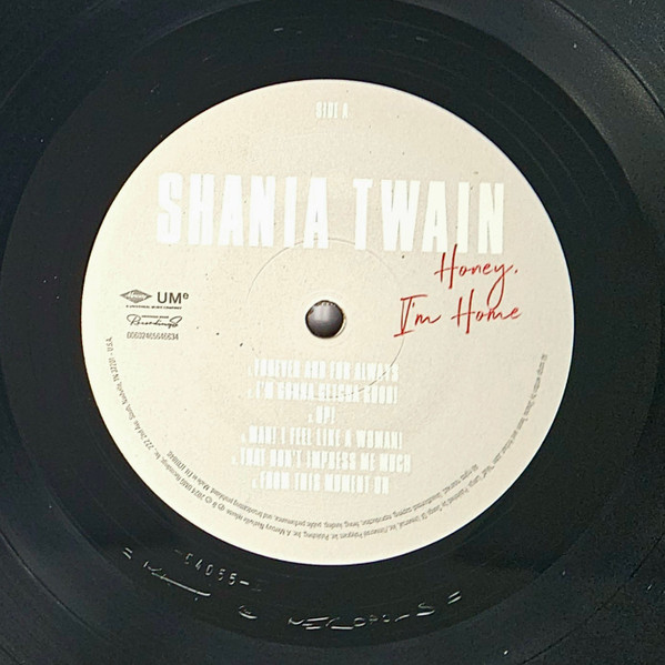 Shania Twain - Honey, I'm Home - Greatest Hits | Mercury (00602465646634) - 3 Shania Twain - Honey, I'm Home - Greatest Hits | Mercury (00602465646634) - 3