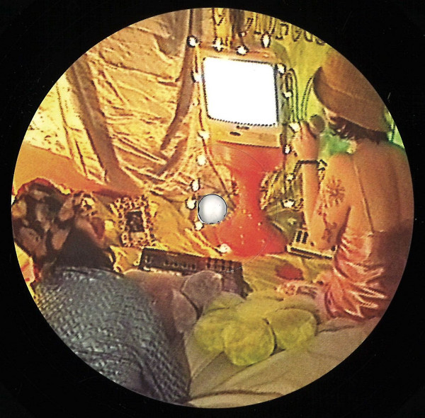 Pillow Queen - Byron's Theme | Radiant Love (RADIANTLOVE 001) - 2