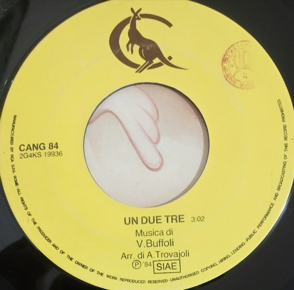 Vittorio Buffoli , Armando Trovaioli - Un Due Tre / Cangurino Cipollino | Il Canguro Edizioni Musicali (CANG 84) - 3