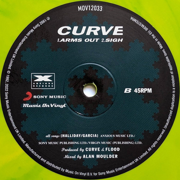 Curve - Faît Accompli | Music On Vinyl (MOV12033) - 4 Curve - Faît Accompli | Music On Vinyl (MOV12033) - 4