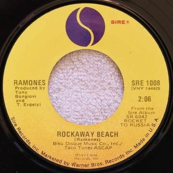 Ramones - Rockaway Beach / Locket Love | Sire (SRE 1008) - 3