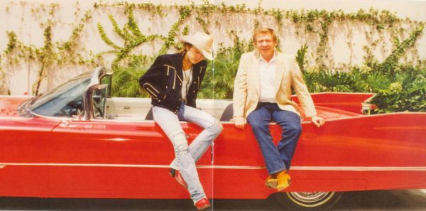 Dwight Yoakam - Dwight Sings Buck | New West Records (NW6129) - 4 Dwight Yoakam - Dwight Sings Buck | New West Records (NW6129) - 4