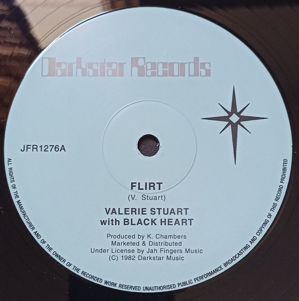Valerie Stuart With Black Heart - Flirt | Darkstar Records (JFR1276)