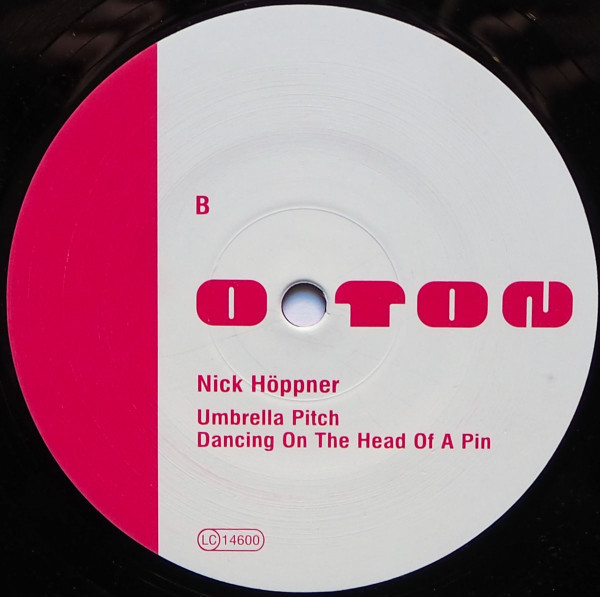 Nick Höppner - Brush Me Down EP | Ostgut Ton (o-ton34) - 2 Nick Höppner - Brush Me Down EP | Ostgut Ton (o-ton34) - 2