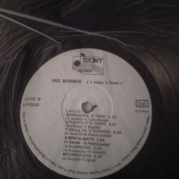 Enzo Buonumore - 'A Scigna 'E Tarzan | Suony Records (LP 0010) - 4 Enzo Buonumore - 'A Scigna 'E Tarzan | Suony Records (LP 0010) - 4
