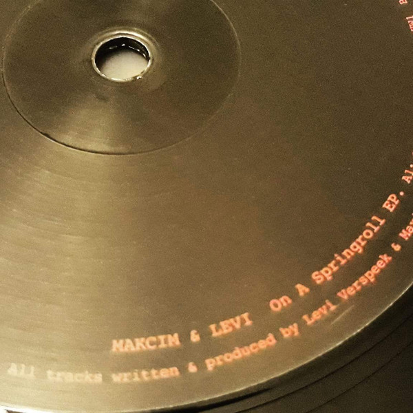 Makcim & Levi Verspeek - On A Springroll EP | Oscillat Music (OSC11) - 3