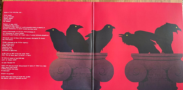 Queens Of The Stone Age - Villains | Matador (OLE1125LP2) - 3 Queens Of The Stone Age - Villains | Matador (OLE1125LP2) - 3