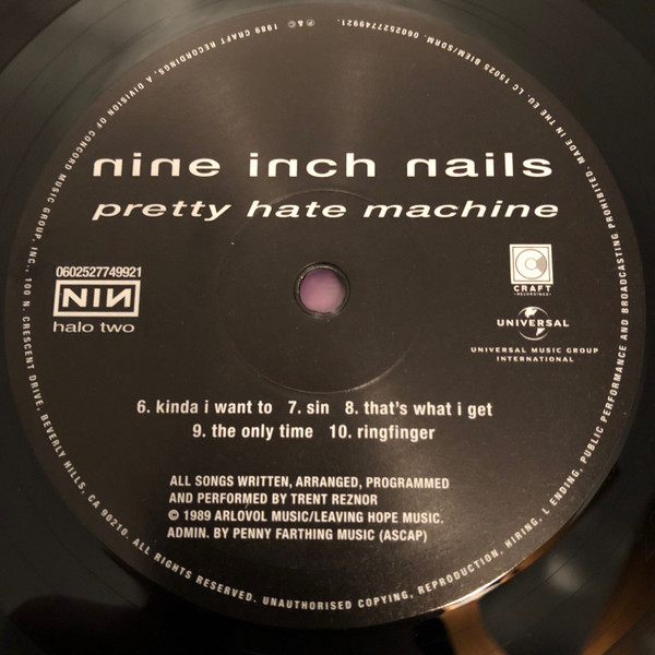 Nine Inch Nails - Pretty Hate Machine | Universal Music Group International (0602527749921) - 3 Nine Inch Nails - Pretty Hate Machine | Universal Music Group International (0602527749921) - 3