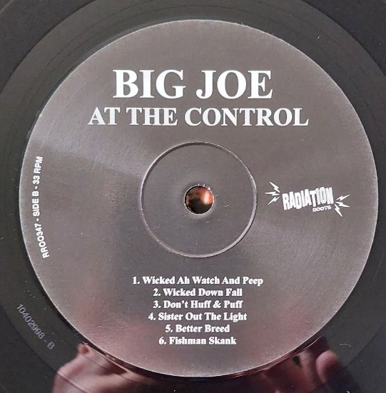 Big Joe - At The Control | Radiation Roots (RROO347) - 4 Big Joe - At The Control | Radiation Roots (RROO347) - 4