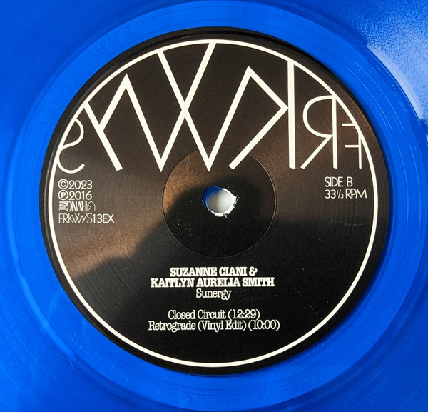 Suzanne Ciani & Kaitlyn Aurelia Smith - Sunergy | Rvng Intl. (FRKWYS13EX) - 4 Suzanne Ciani & Kaitlyn Aurelia Smith - Sunergy | Rvng Intl. (FRKWYS13EX) - 4