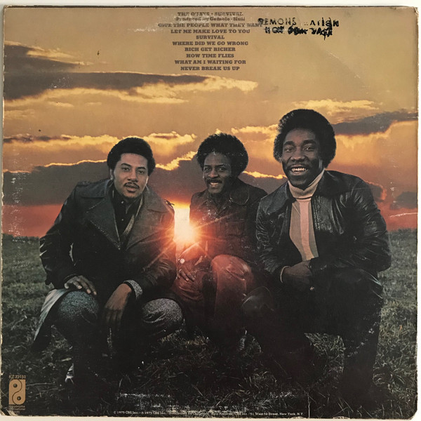 The O'Jays - Survival | Philadelphia International Records (KZ 33150) - 2
