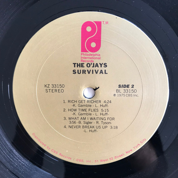 The O'Jays - Survival | Philadelphia International Records (KZ 33150) - 4