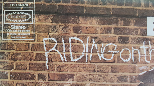 Ellis - Riding On The Crest Of A Slump | Epic (EPC 64878) - 3