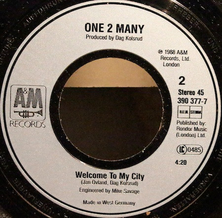 One 2 Many - Downtown | A&M Records (390 377-7) - 4