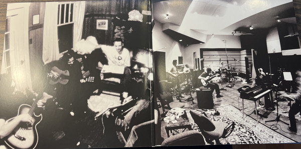 Pearl Jam - Rearviewmirror (Greatest Hits 1991-2003: Volume 1) (2LP) [Vinyl] | Epic (19439895051) - 2