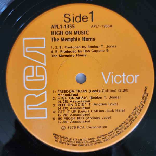 The Memphis Horns - High On Music | RCA Victor (APL1-1355) - 4 The Memphis Horns - High On Music | RCA Victor (APL1-1355) - 4