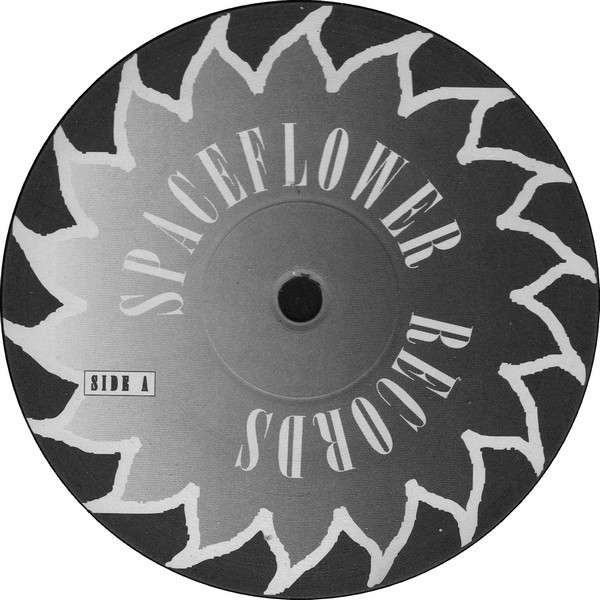 Loving Loop - Bass Please | Spaceflower Records (SPF-0025-12) - 4 Loving Loop - Bass Please | Spaceflower Records (SPF-0025-12) - 4
