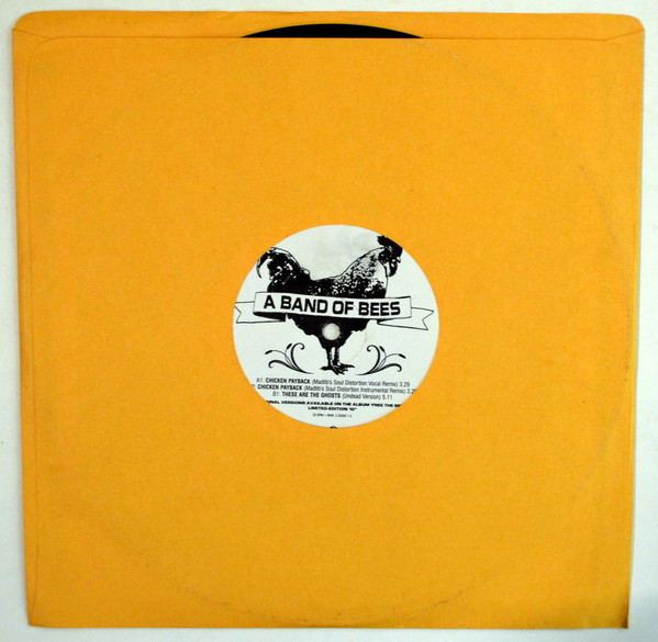 The Bees - Chicken Payback | Astralwerks (0946 3 35505 1 3) - 2 The Bees - Chicken Payback | Astralwerks (0946 3 35505 1 3) - 2
