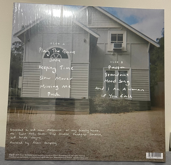 Angie McMahon - Salt | AWAL Recordings Ltd (803020197411) - 2 Angie McMahon - Salt | AWAL Recordings Ltd (803020197411) - 2