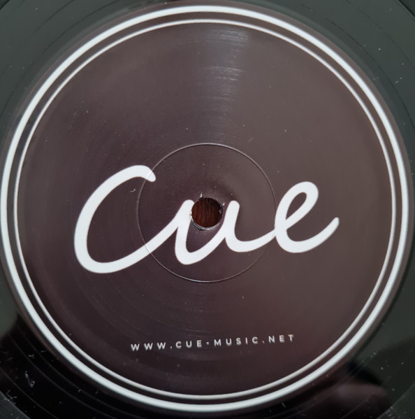 Sascha Dive - Dark Movement EP | Cue (CUEV004) - main