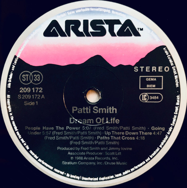 Patti Smith - Dream Of Life | Arista (209 172) - 3