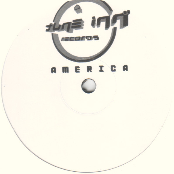 Medway vs. Pete Gawtry - La Fin Du Monde (Disc One) (James Niche Remix / Original Mix) | Tune Inn Records (TIRUSA-001) - 3 Medway vs. Pete Gawtry - La Fin Du Monde (Disc One) (James Niche Remix / Original Mix) | Tune Inn Records (TIRUSA-001) - 3