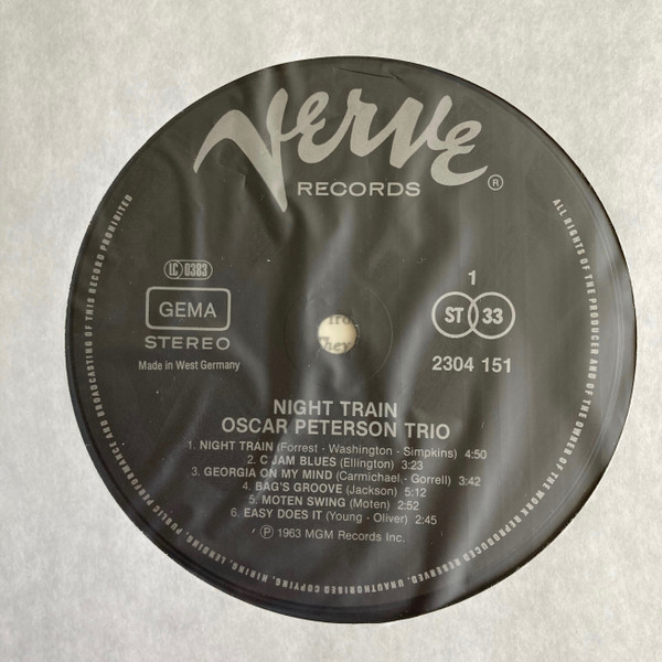 The Oscar Peterson Trio - Night Train | Verve Records (2304 151) - 3 The Oscar Peterson Trio - Night Train | Verve Records (2304 151) - 3