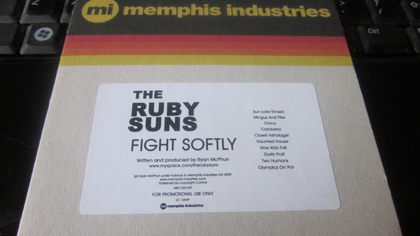 The Ruby Suns - Fight Softly | Memphis Industries (MI0150CDP)