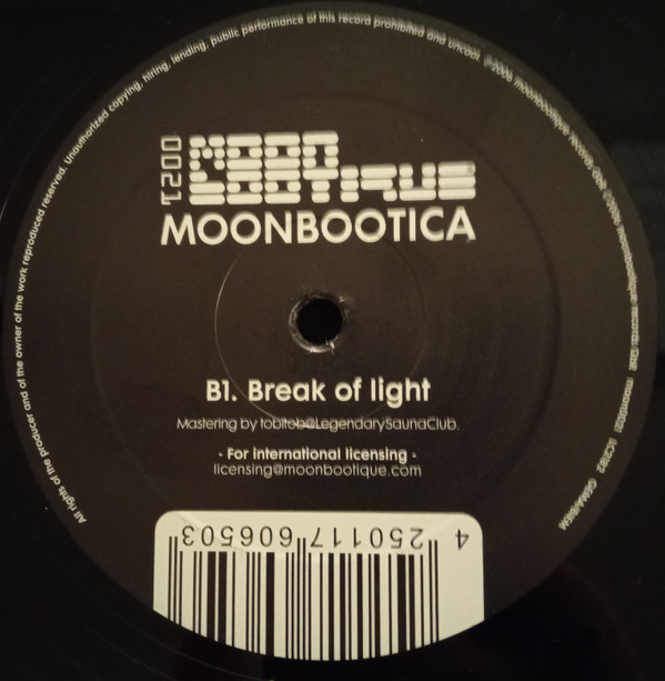 Moonbootica - Watt Bird / Break Of Light | Moonbootique Records (moon0021)