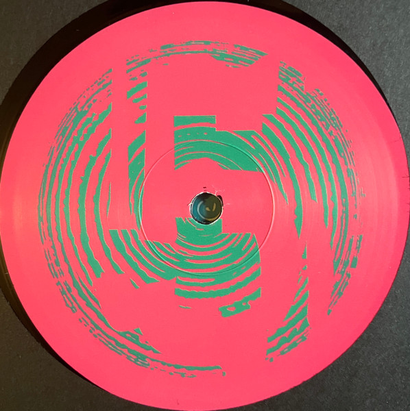 Various - Resonance: 10 Years Of Psychedelic Sounds From The Soul Of Invisible Inc | Invisible, Inc. (INVINC 40LPS) - 3 Various - Resonance: 10 Years Of Psychedelic Sounds From The Soul Of Invisible Inc | Invisible, Inc. (INVINC 40LPS) - 3