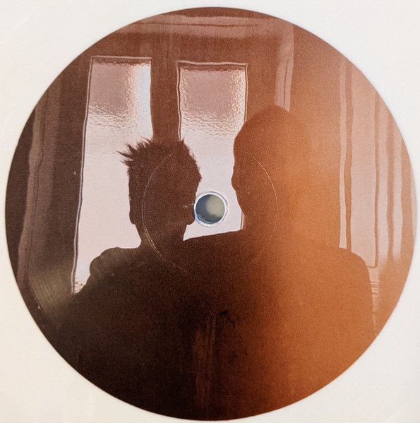 Emilie Zoé - Hello Future Me | Hummus Records (humm105) - 4 Emilie Zoé - Hello Future Me | Hummus Records (humm105) - 4