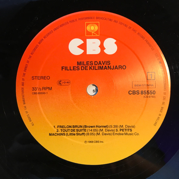 Miles Davis - Filles De Kilimanjaro | CBS (CBS 85550) - 3