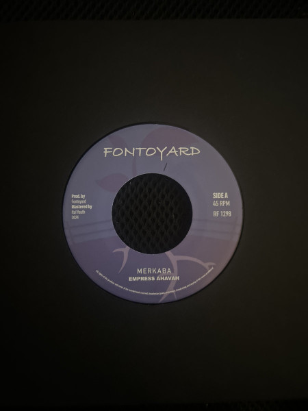 Empress Ahavah - Merkaba | Fontoyard (RF1298) - main