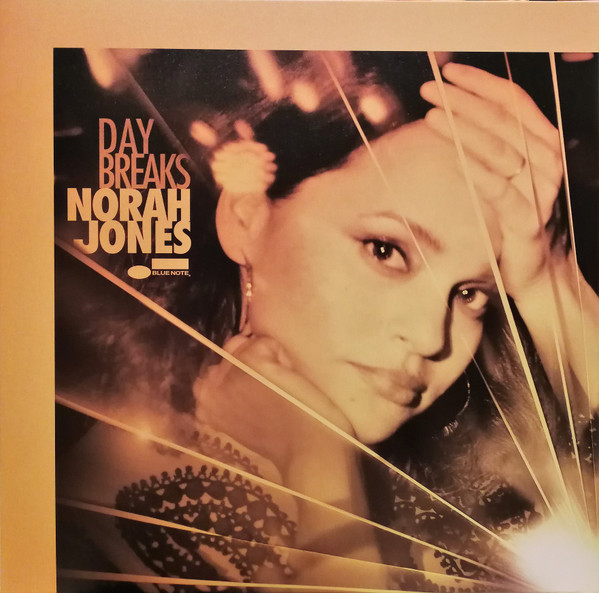 Norah Jones - Day Breaks | Blue Note (00602547955722) - main Norah Jones - Day Breaks | Blue Note (00602547955722) - main