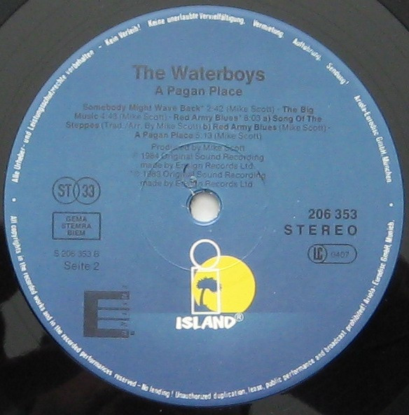 The Waterboys - A Pagan Place | Island Records (206 353) - 4