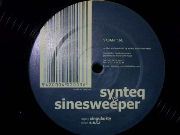 Synteq vs. Sinesweeper - Singularity / S.E.T.I. | Traction (TRACT992003) - main