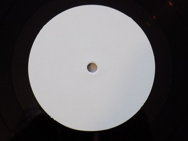 Green Velvet - Land Of The Lost / The Mixes | Music Man Records (MMSPEC 04) - 2 Green Velvet - Land Of The Lost / The Mixes | Music Man Records (MMSPEC 04) - 2