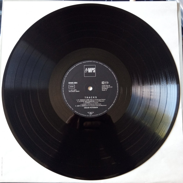 Oscar Peterson - Tracks | MPS Records (68.084) - 4